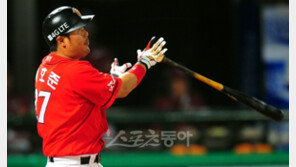 [이효봉의 THE INTERVIEW] 뜀박질 안 하던 내가 러닝맨 되니 배트 스피드가 빠름∼빠름∼