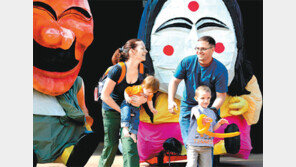 [대구/경북]외국인도 하회탈처럼 ‘활짝’