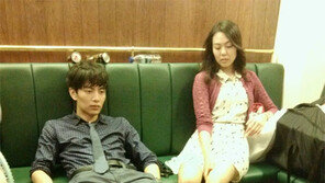 이민기-김민희 모델 포스… “우린 모델스타일”