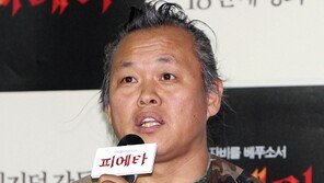 [포토] 김기덕 감독, 카리스마 ‘男성미 넘쳐’