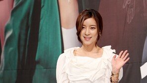 [SD포토] 최윤소, 男心 잡는 매끈 각선미 ‘아찔’