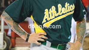 前 KIA 트레비스, 추신수에 판정승 ‘시즌 5승’