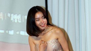 [포토] ‘베이글녀’ 서우, 아찔한 패션으로 ‘귀요미 표정’