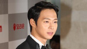 [SD포토] 박유천, 수트 입은 이각 ‘화보 느낌’