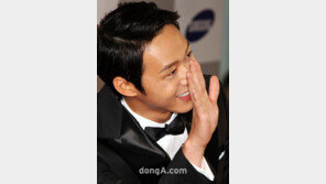 [SD포토] 한류 남신 박유천, 팬서비스도 ‘으뜸’