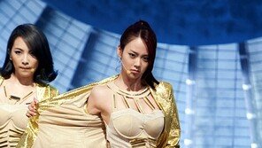 [포토] 카라 한승연, 누드톤 의상입고 물오른 섹시미