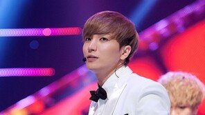 [포토] 이특, 아련한 눈빛에 女心 ‘사르르~’