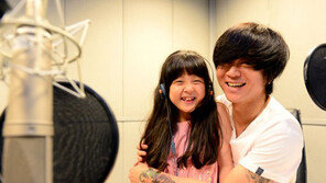 윤도현 딸, 폭풍성장 ‘훈훈한 부녀’…‘정글의 법칙’ 내레이션 참여