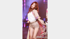 [포토] 현아, 마성의 미녀다운 눈빛 ‘섹시 철철’