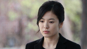 [스타 가라사대] 송혜교 “메이크업 하면 나 자신도 낯설어”