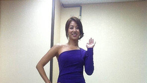 장신영, 과감한 롱드레스…살짝 드러난 각선미 ‘아찔’