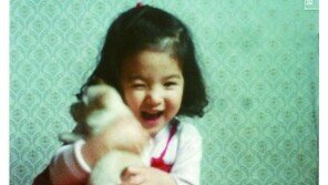 ‘모태미녀’ 송혜교, 깨물어주고 싶은 어릴 적 사진 공개 