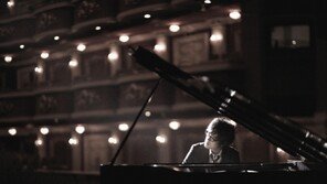 김동률, 전국투어 공연 3분만에 매진 ‘티켓파워’ 증명 