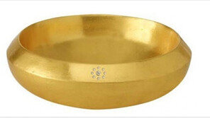 1억 황금 세숫대야 등장… “이걸 사는 사람이 있긴 해?”