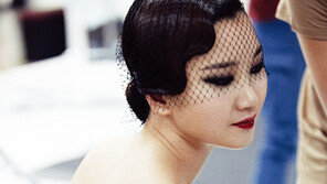 장윤주, 매끈한 무결점 뒤태…글래머 몸매 ‘후끈’