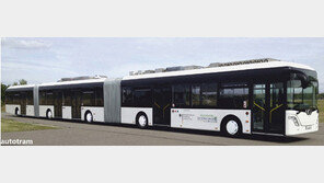 [영상] 세상에서 가장 긴 버스, “이건 버스도 기차도 아니야~”