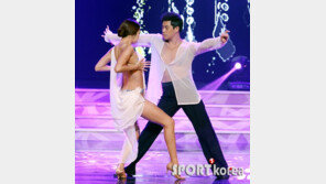 [포토] 최여진-박지우, 농도 짙은 룸바 ‘끝장 노출’