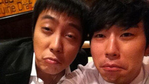 ‘응답하라 1997’ 이시언, 배우들과 인증샷 “너무 행복했어”