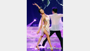 [포토] ‘한국방송대상’ 최여진, 노출 종결 의상 ‘감탄사 절로’