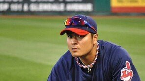 추신수, 1번이 제맛 ‘1안타 3볼넷’ 출루 머신 등극