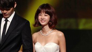 박소현, 착시패션? 드레스 위 다시 봤더니…