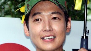 [포토] 전역 정경호, 여전히 변함 없는 ‘꽃미모’