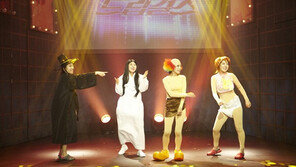 강유미-안영미, 비키니 입고 공연 ‘후끈!’