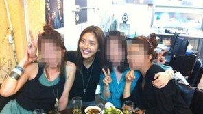 손담비, 동창회 포착 ‘미녀 친구들 속 눈에 띄는 외모’