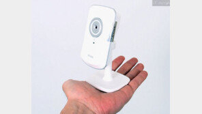 스마트폰으로 집안을 모니터링 한다 