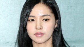 [포토] 민효린, 속살 살짝 노출 ‘은근 섹시한 망사의상’