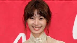 윤소이, 싸이흠뻑쇼에 눈물 “얼굴도 모르는 아버지…”