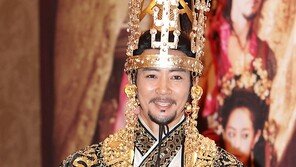 [SD포토] 최수종, 신라 29대 국왕 ‘온화한 미소’