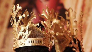 [SD포토스토리] ‘대왕의 꿈’ 최수종-박주미, 너무 무거운 금관 “대왕은 어려워”