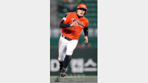 죽을수록 빨라지는 ‘한화의 발’ 오선진