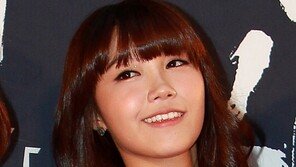 [포토] 에이핑크 정은지, 팬심에 응답하는 미소 ‘활짝’