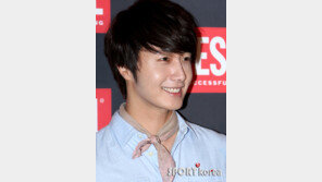 [포토] 정일우, 선 살아있는 조각 미모 ‘로망男’ 등극