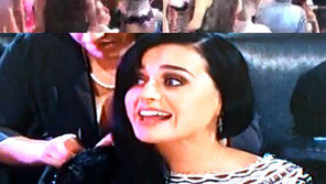 MTV VMA서 싸이에 ‘볼 뽀뽀’한 케이티 페리는 누구?