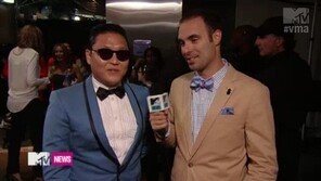 싸이, MTV 베스트 드레서 선정 “진짜 죽이네”