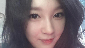 강민경, 청순 셀카… “인형 미모 뺨치네”