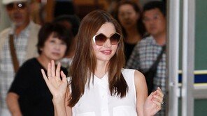 [포토] ‘내한’ 미란다 커, 아름다운 꽃미모 ‘공항 올킬’