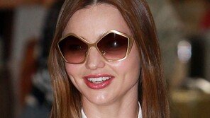 [포토] 미란다 커, 매혹적인 미소로 ‘공항마비’