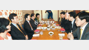 날계란 맞은 민주, 쇄신론 회오리