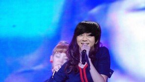 윤도현, 소녀시대 멤버로 변신…‘예쁘장하네? 관심 집중’