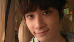 2PM 찬성, 청순 셀카…“짐승돌보다 귀요미!”