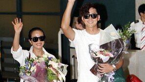 [포토] ‘피에타’ 조민수-이정진, 해맑은 미소로 ‘금의환향!’