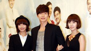 [포토] 박해진, 박정아-최윤영 사이에서… ‘계탔네!’