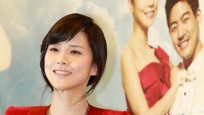 [포토] 이보영, 무결점 물광피부 빛나 ‘블링블링~’