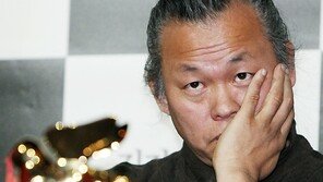 [SD포토] ‘생각하는 영화 거장’ 김기덕, 차기작 고민 중?