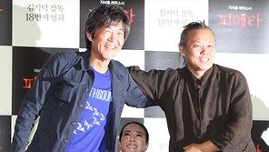 [SD포토] 이현승-김기덕 감독, 기자회견서 ‘웃음꽃 만발’