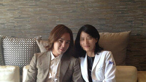 장근석, 미모의 女의사와 다정한 포즈…‘도대체 누구길래’